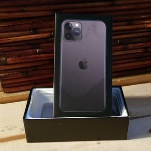 Apple iphone 11pro (BOX ONLY)